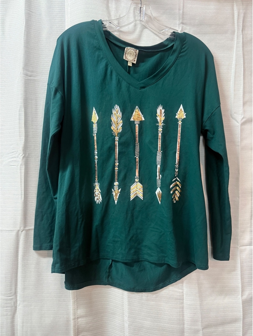Rustic Blue Women's Long Sleeve V-Neck Top with Arrow Design, Size Small